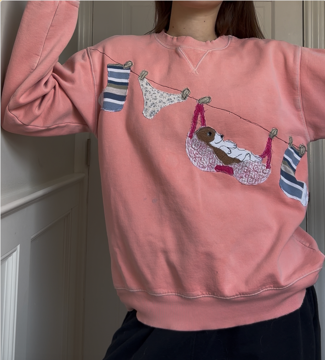 Clothes Line Crewneck - Pink
