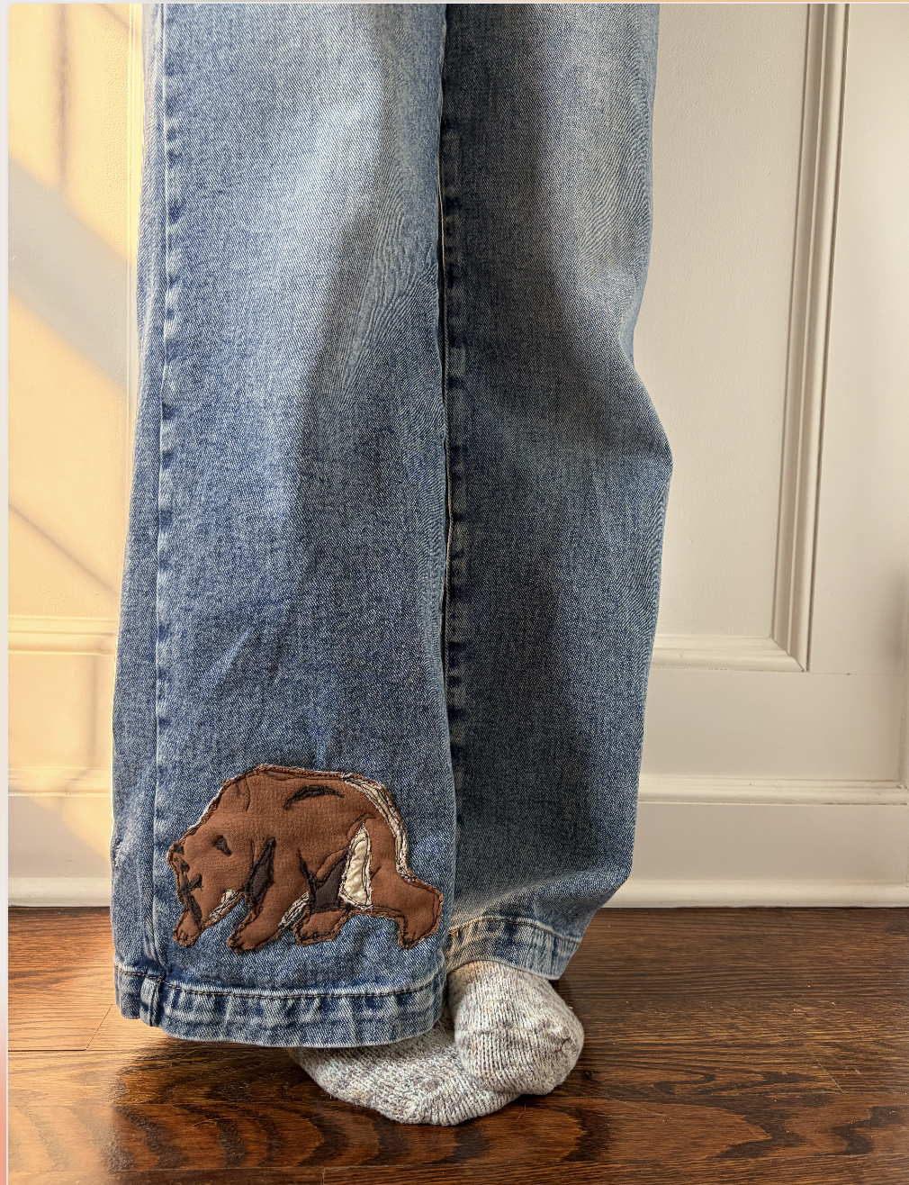 Bear Low Rise Baggy Jeans